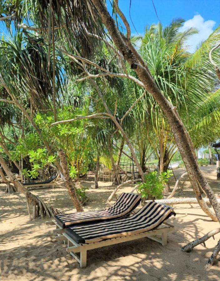 Golden Beach Paradise Tangalle Buitenkant foto