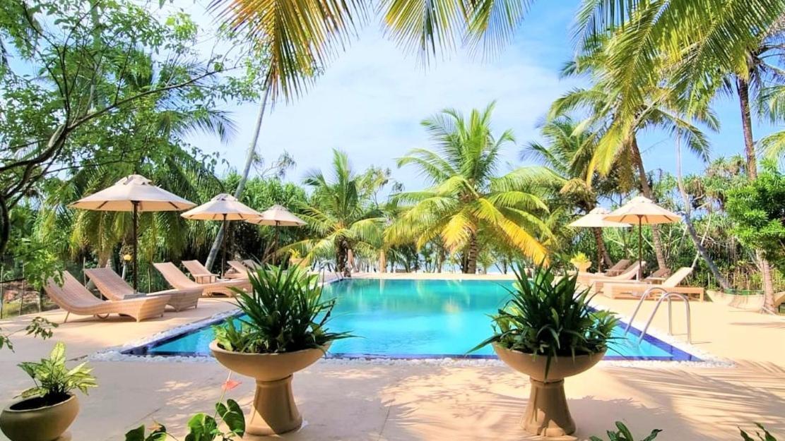 Golden Beach Paradise Tangalle Buitenkant foto