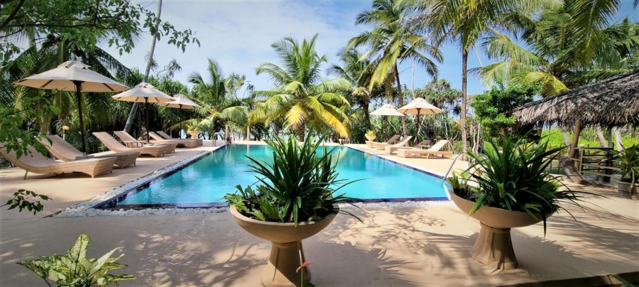 Golden Beach Paradise Tangalle Buitenkant foto