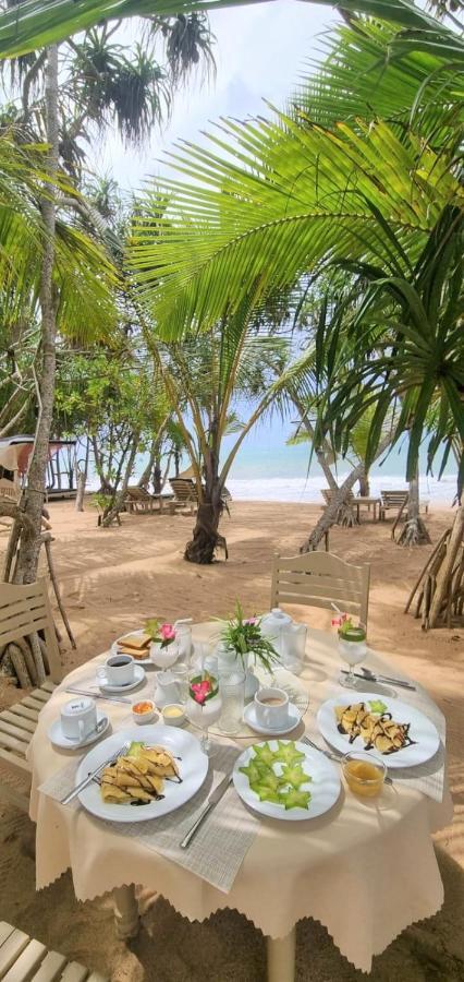 Golden Beach Paradise Tangalle Buitenkant foto