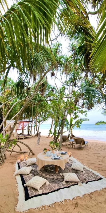 Golden Beach Paradise Tangalle Buitenkant foto